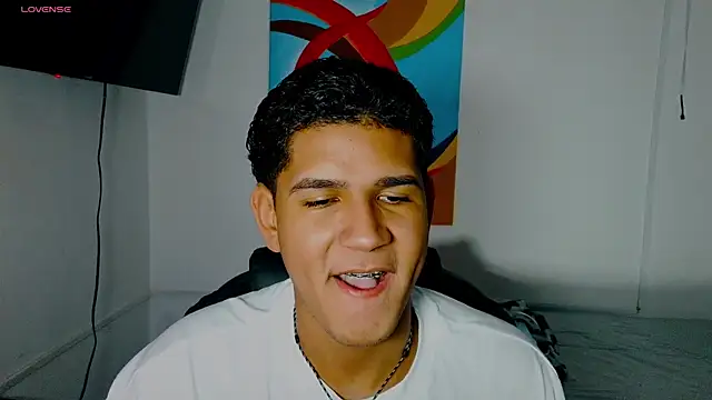 Snapshot of juanacock_1 chatting on 11-21-25, 03:05 juanacock 1 online show from 11-21-25, 03:05