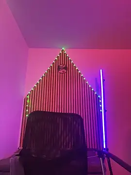 Snapshot of magnumchris chatting on 02-16-26, 12:23 magnumchris online show from 02-16-26, 12:23