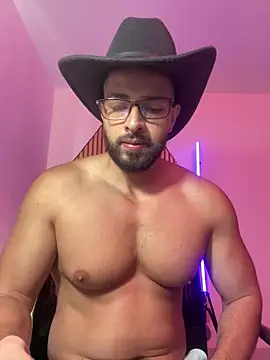 Snapshot of magnumchris chatting on 02-21-26, 03:02 magnumchris online show from 02-21-26, 03:02