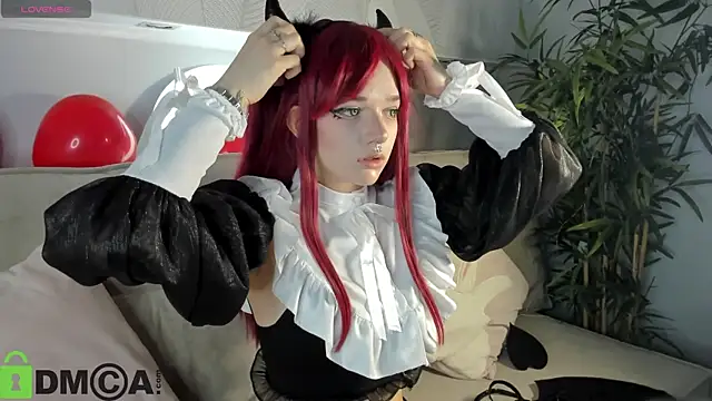 Molly Platt online show from 02-12-26, 09:26