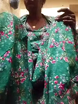 aunty sumy online show from 10-25-25, 01:46