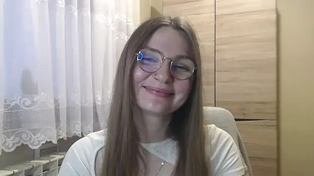 Snapshot of LooveELLYx chatting on 01-03-25, 07:49 LooveELLYx online show from 01-03-25, 07:49