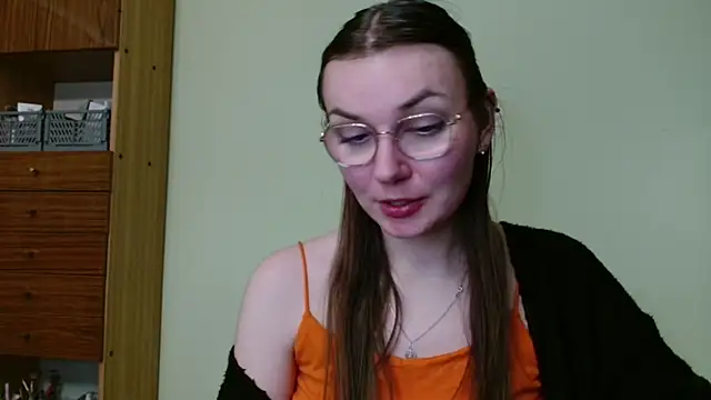 Snapshot of LooveELLYx chatting on 01-15-25, 06:08 LooveELLYx online show from 01-15-25, 06:08