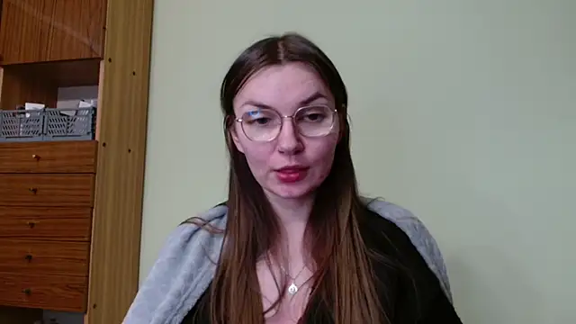 Snapshot of LooveELLYx chatting on 01-21-25, 01:39 LooveELLYx online show from 01-21-25, 01:39