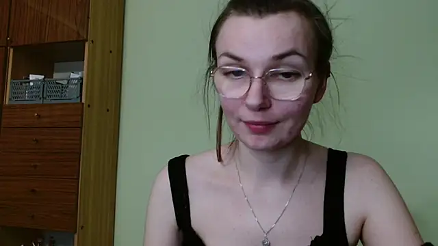Snapshot of LooveELLYx chatting on 01-22-25, 08:59 LooveELLYx online show from 01-22-25, 08:59