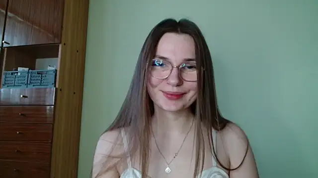 Snapshot of LooveELLYx chatting on 01-24-25, 07:41 LooveELLYx online show from 01-24-25, 07:41