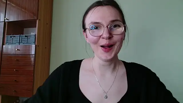 Snapshot of LooveELLYx chatting on 02-26-25, 02:46 LooveELLYx online show from 02-26-25, 02:46