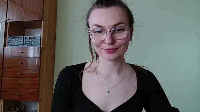 Snapshot of LooveELLYx chatting on 02-27-25, 02:54 LooveELLYx online show from 02-27-25, 02:54