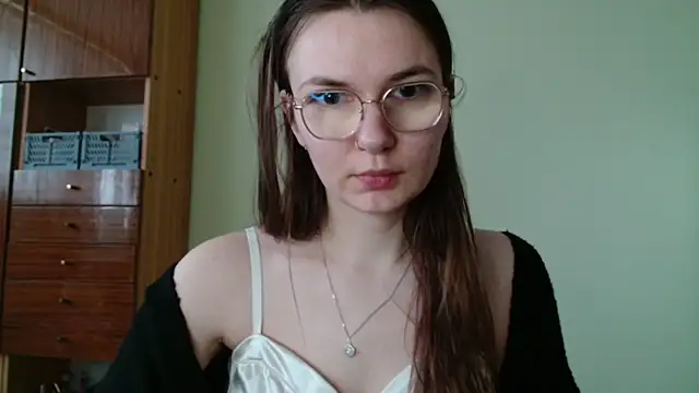 Snapshot of LooveELLYx chatting on 02-28-25, 07:37 LooveELLYx online show from 02-28-25, 07:37