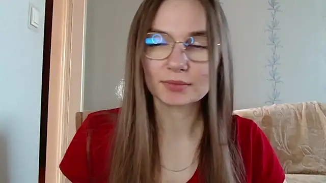 Snapshot of LooveELLYx chatting on 03-15-25, 07:53 LooveELLYx online show from 03-15-25, 07:53