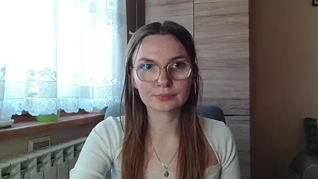 Snapshot of LooveELLYx chatting on 11-05-25, 02:39 LooveELLYx online show from 11-05-25, 02:39