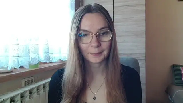 Snapshot of LooveELLYx chatting on 11-06-25, 07:31 LooveELLYx online show from 11-06-25, 07:31