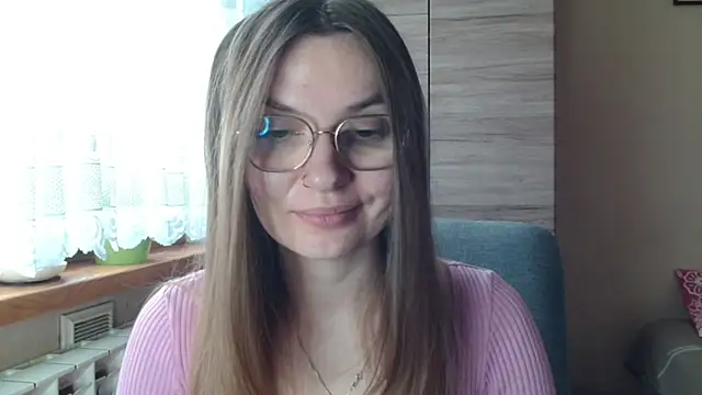 Snapshot of LooveELLYx chatting on 11-18-25, 07:46 LooveELLYx online show from 11-18-25, 07:46