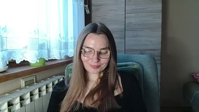 Snapshot of LooveELLYx chatting on 11-26-25, 02:29 LooveELLYx online show from 11-26-25, 02:29