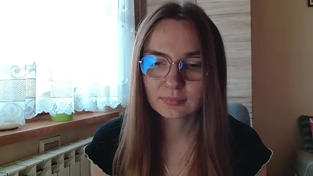 Snapshot of LooveELLYx chatting on 11-28-25, 07:33 LooveELLYx online show from 11-28-25, 07:33