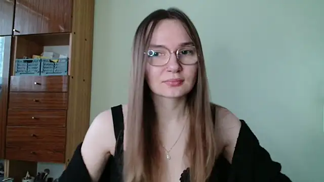 Snapshot of LooveELLYx chatting on 01-15-26, 07:35 LooveELLYx online show from 01-15-26, 07:35