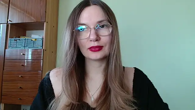 LooveELLYx online show from 02-26-26, 07:40