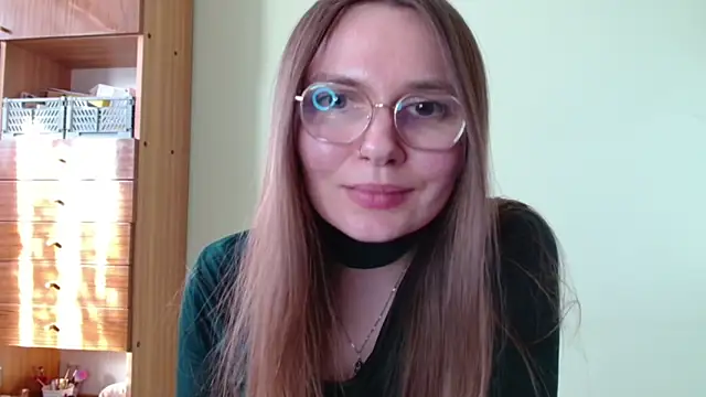 LooveELLYx online show from 03-04-26, 02:23