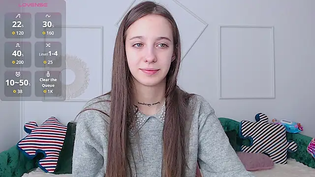 Snapshot of Little_cherryy__ chatting on 09-25-25, 06:39 Little cherryy online show from 09-25-25, 06:39