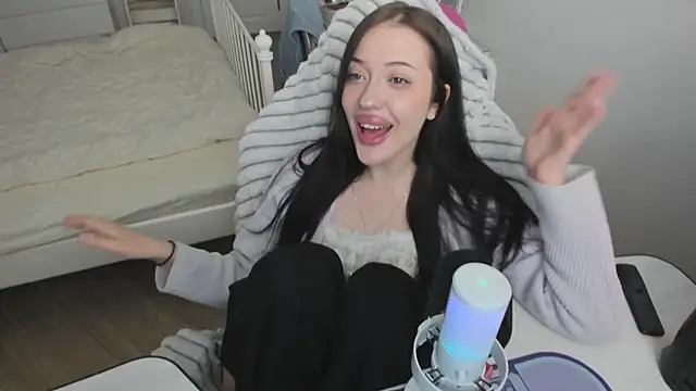 Snapshot of saadnesstyan chatting on 03-09-26, 01:48 saadnesstyan online show from 03-09-26, 01:48