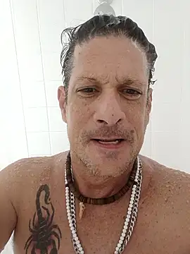 Snapshot of redonfire chatting on 01-15-26, 01:37 redonfire online show from 01-15-26, 01:37