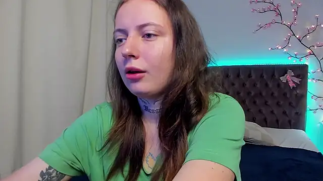 Snapshot of LilaVame chatting on 09-10-25, 06:52 LilaVame online show from 09-10-25, 06:52