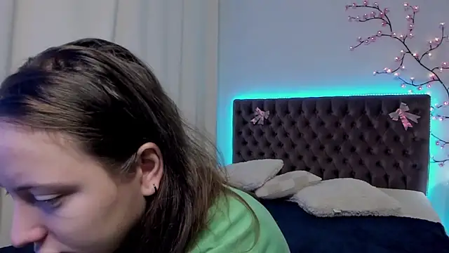 Snapshot of LilaVame chatting on 09-15-25, 07:36 LilaVame online show from 09-15-25, 07:36