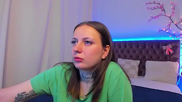 Snapshot of LilaVame chatting on 10-22-25, 07:57 LilaVame online show from 10-22-25, 07:57