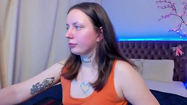 Snapshot of LilaVame chatting on 10-26-25, 08:59 LilaVame online show from 10-26-25, 08:59