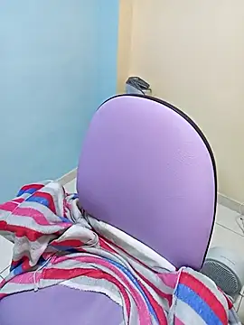 karinnahotdirty online show from 12-13-25, 08:47