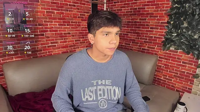 Snapshot of Thiago_Kozak chatting on 05-19-26, 01:06 Thiago Kozak online show from 05-19-26, 01:06