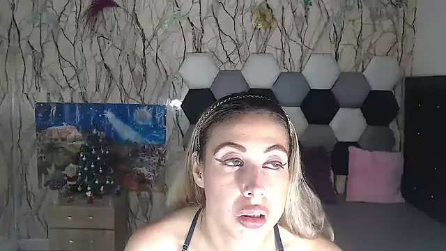 AntonellaBlanc online show from 12-17-25, 12:49