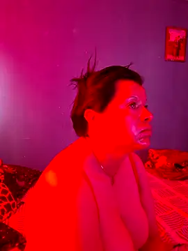 Hanna Kieran online show from 12-01-25, 03:17