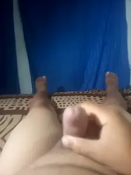 Snapshot of cora08 chatting on 11-14-25, 08:18 cora08 online show from 11-14-25, 08:18