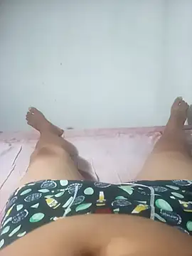 Snapshot of cora08 chatting on 11-27-25, 09:06 cora08 online show from 11-27-25, 09:06