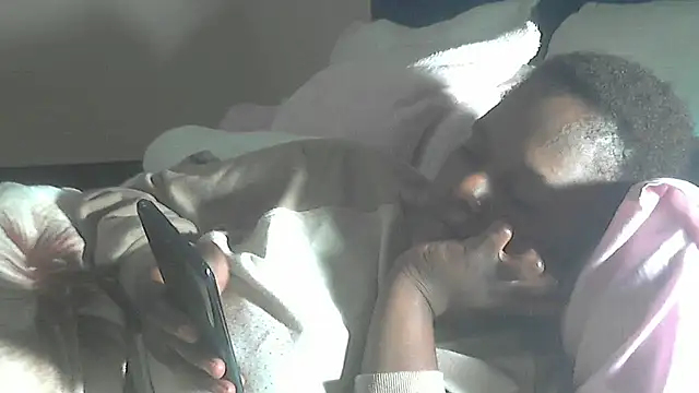 sexythae32 online show from 11-10-25, 06:18