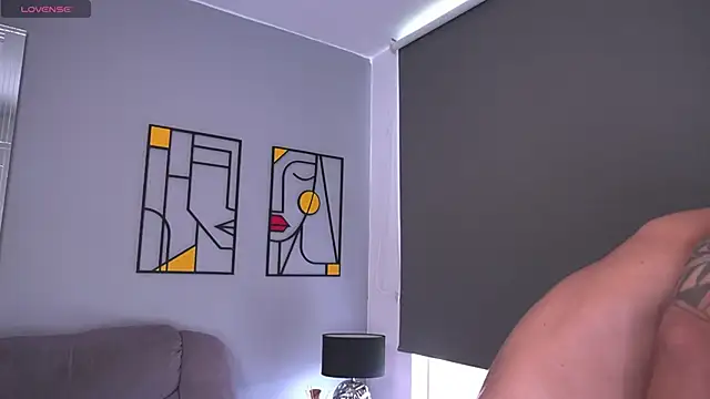 Snapshot of tyler_muscle1 chatting on 11-21-25, 05:55 tyler muscle1 online show from 11-21-25, 05:55