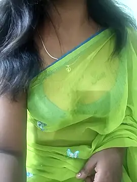 Snapshot of Laxmipriyatamil chatting on 06-10-26, 08:52 Laxmipriyatamil online show from 06-10-26, 08:52