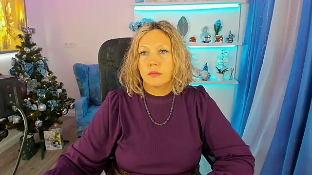 NinaStarle online show from 12-16-25, 09:14