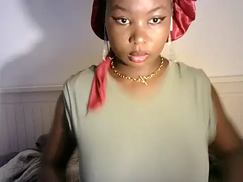 Snapshot of zoe215 chatting on 06-27-26, 10:09 zoe215 online show from 06-27-26, 10:09