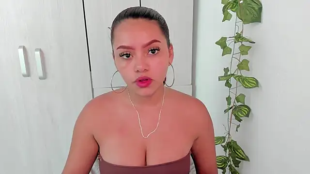 Zunny m online show from 04-17-26, 08:56