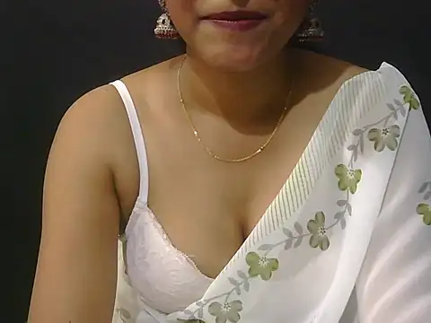 Snapshot of Priyanka_rao chatting on 11-10-25, 05:34 Priyanka rao online show from 11-10-25, 05:34