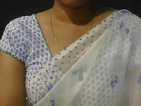 Snapshot of Priyanka_rao chatting on 07-16-26, 05:30 Priyanka rao online show from 07-16-26, 05:30