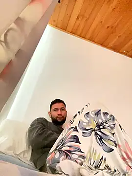 Michaell Spinelly online show from 01-18-26, 01:37