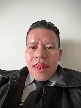 Manu0586 online show from 09-20-25, 01:12