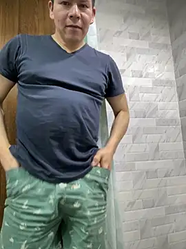 Manu0586 online show from 11-25-25, 02:00