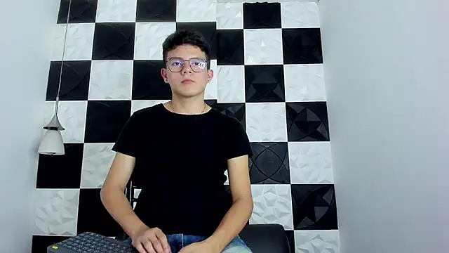 AndyFame1 online show from 12-21-25, 06:59