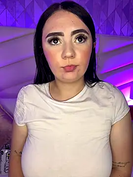 Snapshot of Valeria_carter chatting on 09-25-25, 08:23 Valeria carter online show from 09-25-25, 08:23