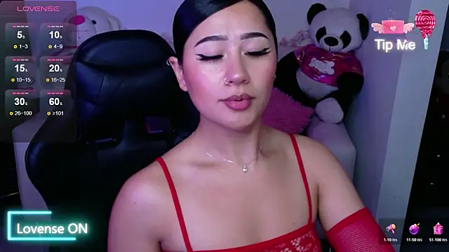 evelyn ch  online show from 11-08-25, 10:59