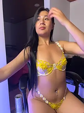 evelyn ch  online show from 03-03-26, 08:15